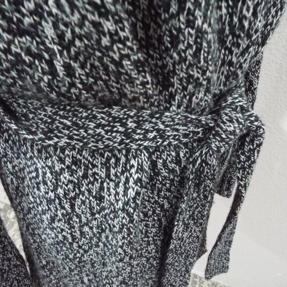 Levi’s Women's Wide Belted Long Cardigan Sweater Marbled Black/White Size Large - Picture 11 of 13